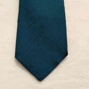 Martin Wong  Men's Silk Tie